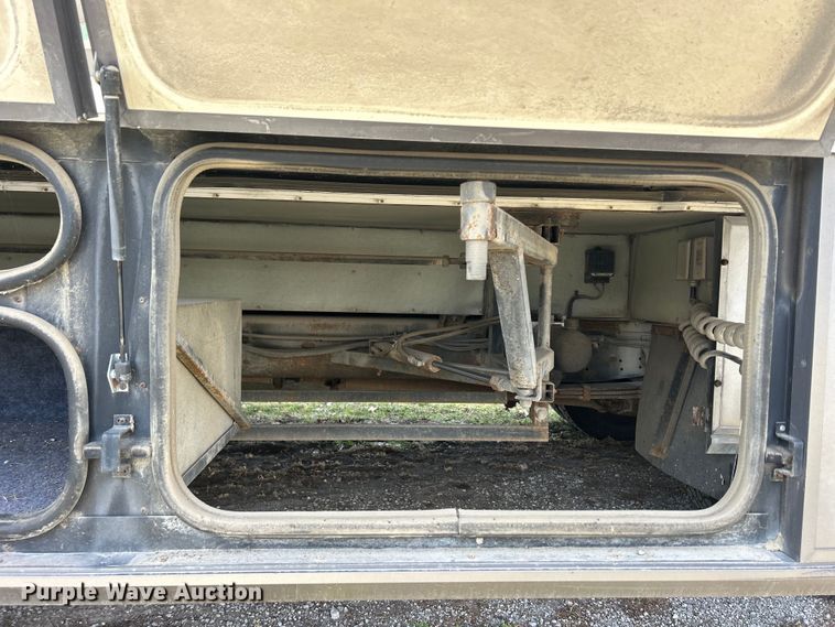 image for item DS0830 1998 Fleetwood  Pace Arrow RV