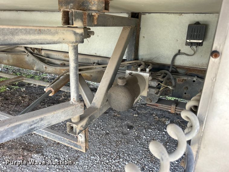 image for item DS0830 1998 Fleetwood  Pace Arrow RV