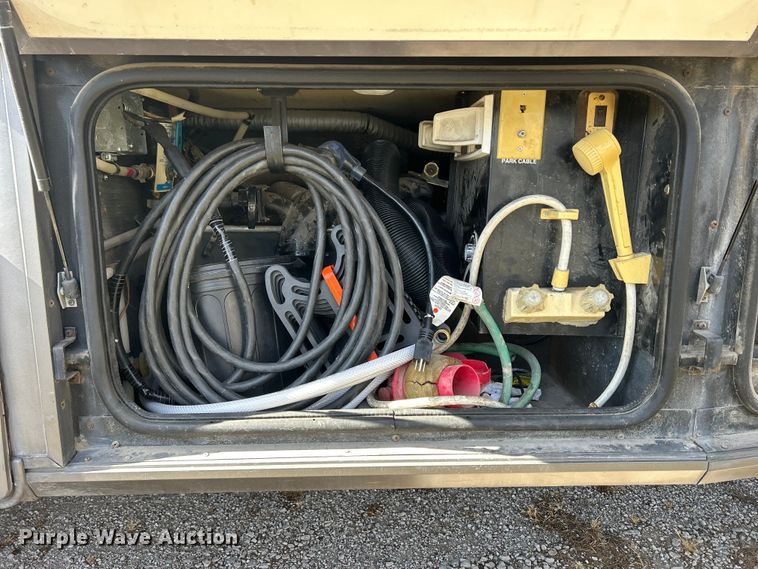 image for item DS0830 1998 Fleetwood  Pace Arrow RV