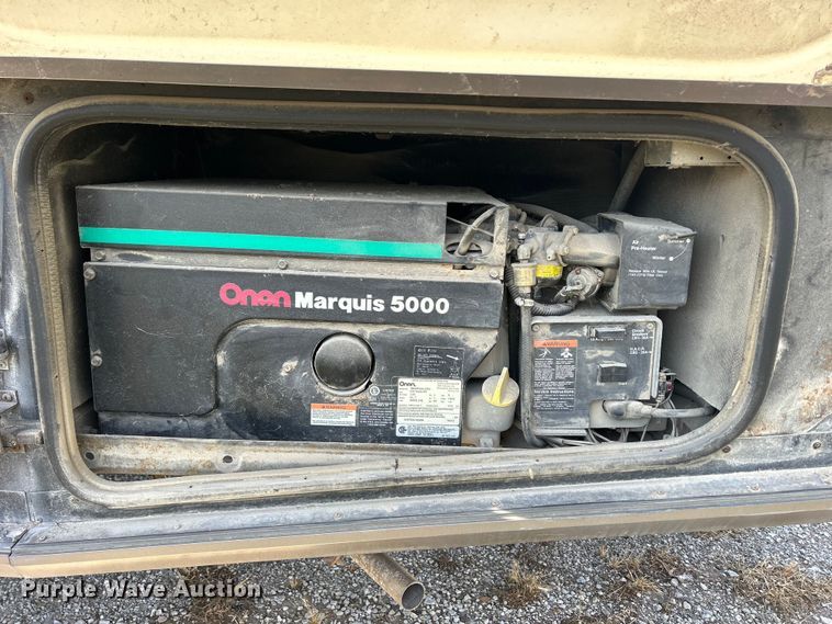 image for item DS0830 1998 Fleetwood  Pace Arrow RV