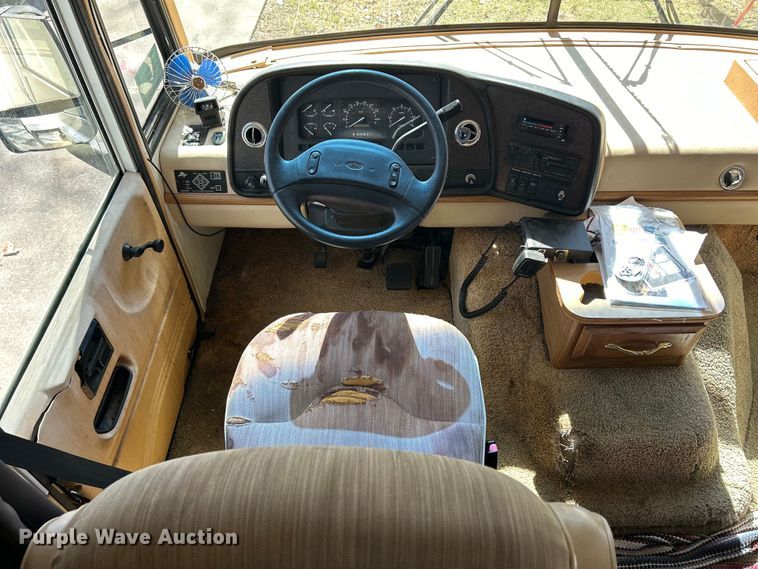 image for item DS0830 1998 Fleetwood  Pace Arrow RV