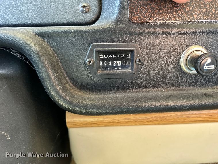 image for item DS0830 1998 Fleetwood  Pace Arrow RV