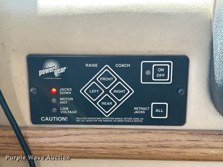 image for item DS0830 1998 Fleetwood  Pace Arrow RV