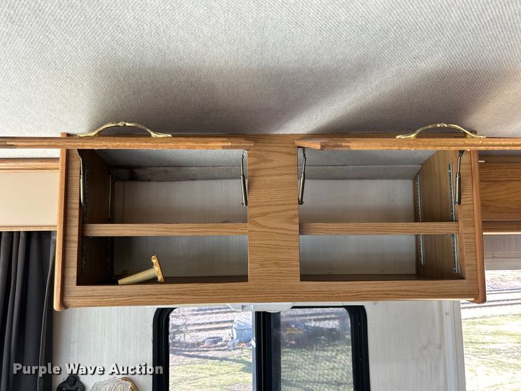 image for item DS0830 1998 Fleetwood  Pace Arrow RV