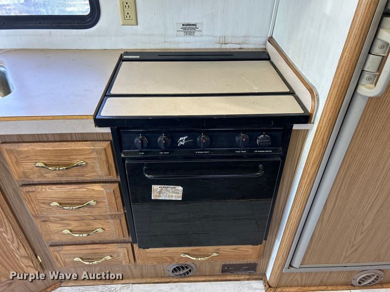 image for item DS0830 1998 Fleetwood  Pace Arrow RV