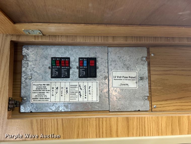 image for item DS0830 1998 Fleetwood  Pace Arrow RV