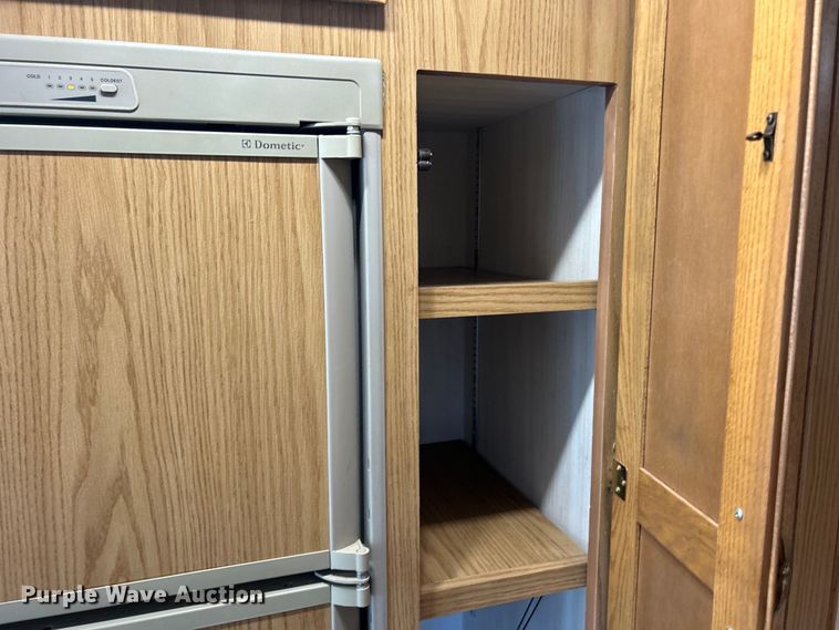 image for item DS0830 1998 Fleetwood  Pace Arrow RV