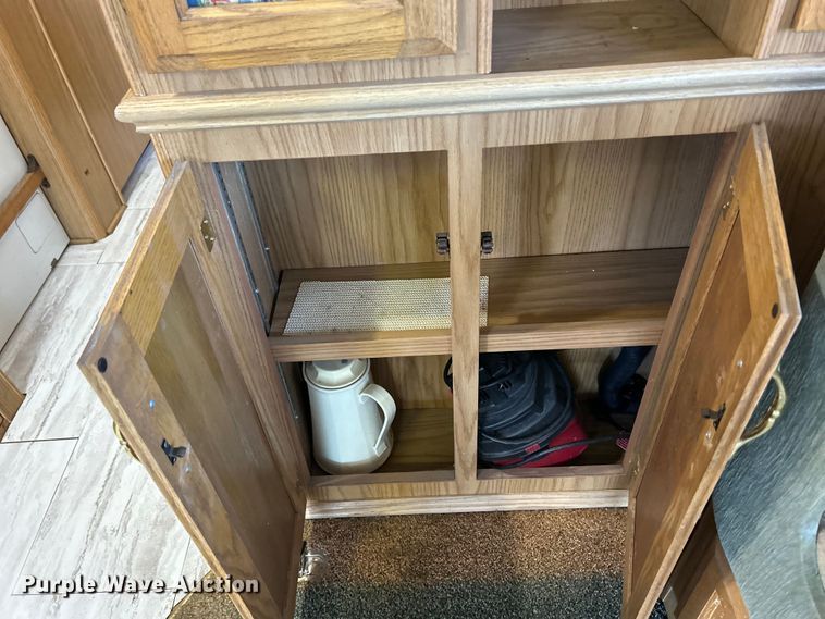 image for item DS0830 1998 Fleetwood  Pace Arrow RV