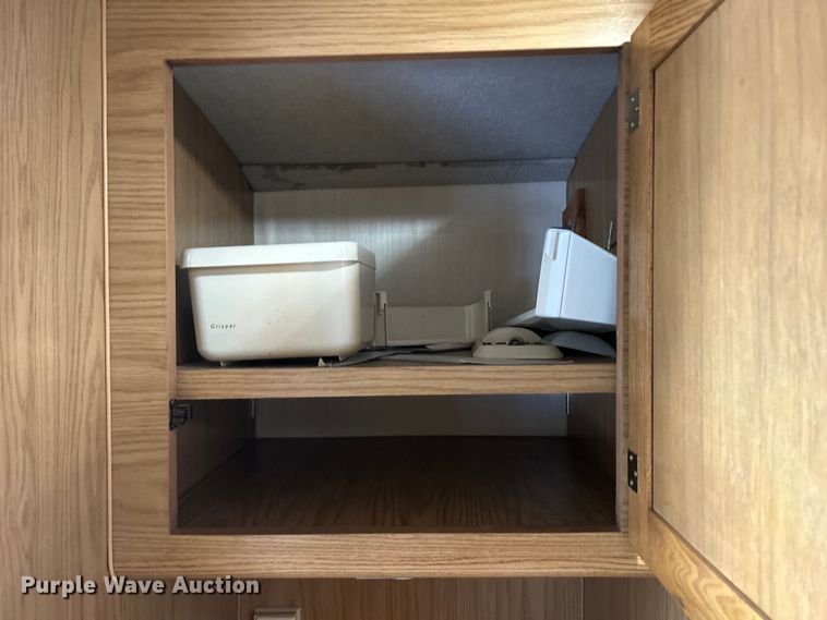 image for item DS0830 1998 Fleetwood  Pace Arrow RV