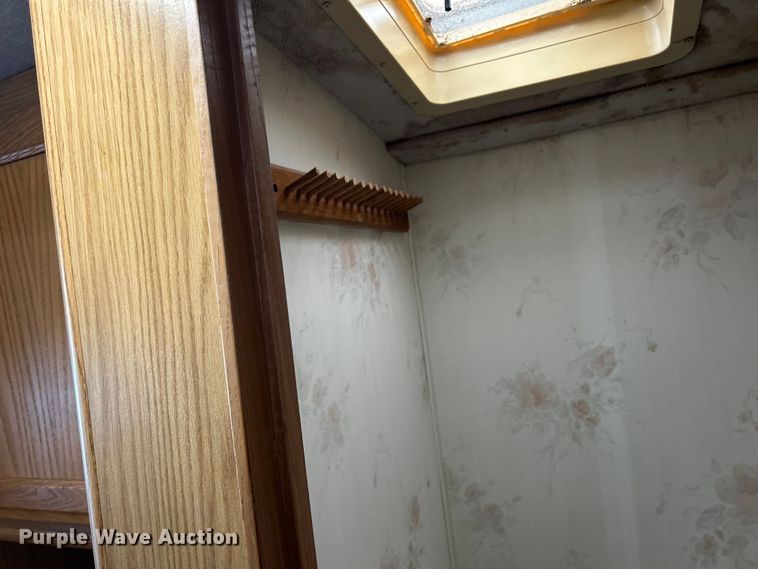 image for item DS0830 1998 Fleetwood  Pace Arrow RV