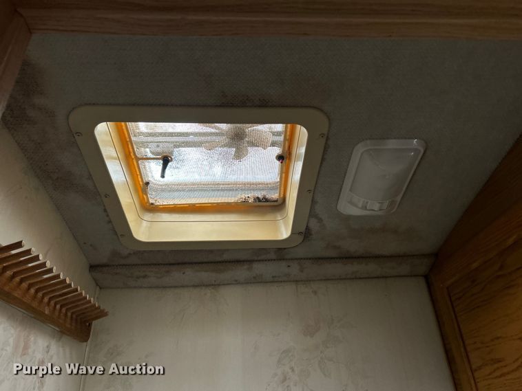 image for item DS0830 1998 Fleetwood  Pace Arrow RV