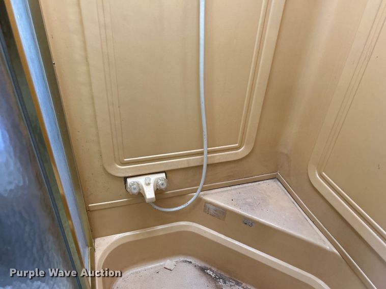 image for item DS0830 1998 Fleetwood  Pace Arrow RV