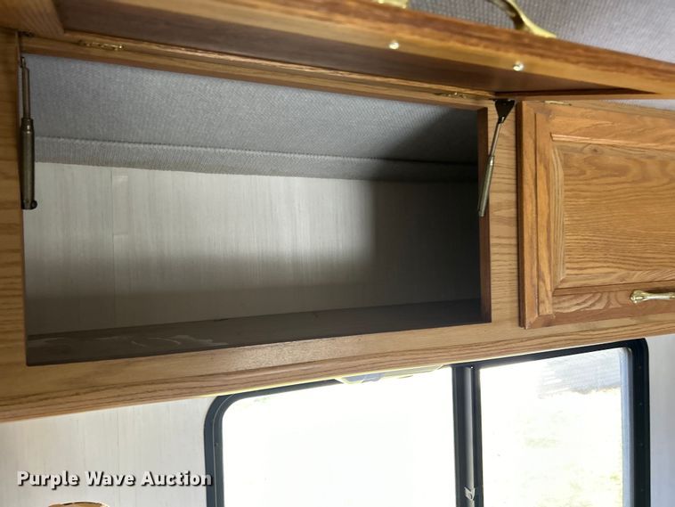 image for item DS0830 1998 Fleetwood  Pace Arrow RV