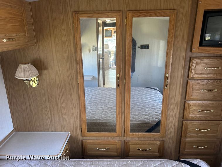 image for item DS0830 1998 Fleetwood  Pace Arrow RV