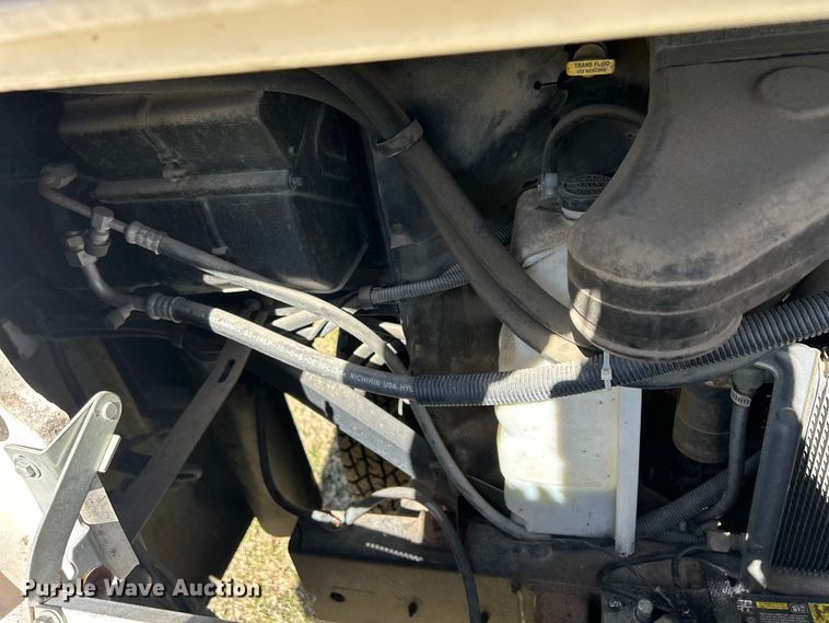 image for item DS0830 1998 Fleetwood  Pace Arrow RV