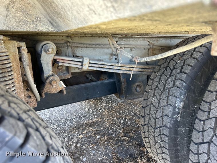 image for item DS0830 1998 Fleetwood  Pace Arrow RV