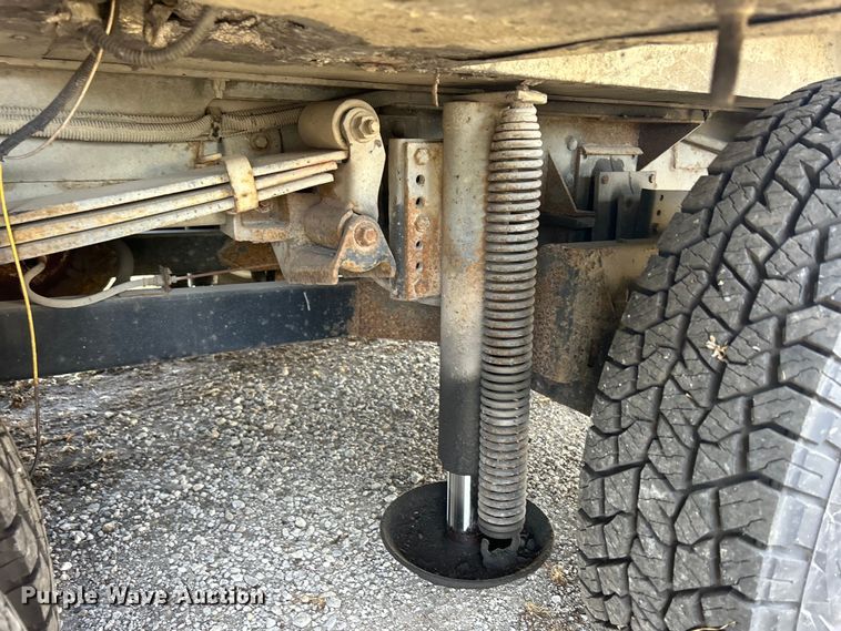 image for item DS0830 1998 Fleetwood  Pace Arrow RV