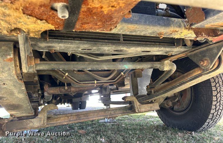 image for item DS0830 1998 Fleetwood  Pace Arrow RV