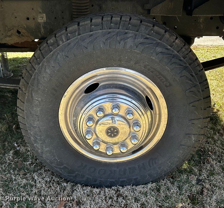 image for item DS0830 1998 Fleetwood  Pace Arrow RV