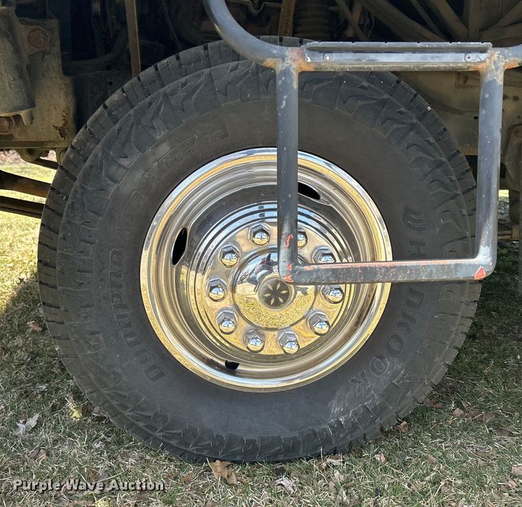 image for item DS0830 1998 Fleetwood  Pace Arrow RV