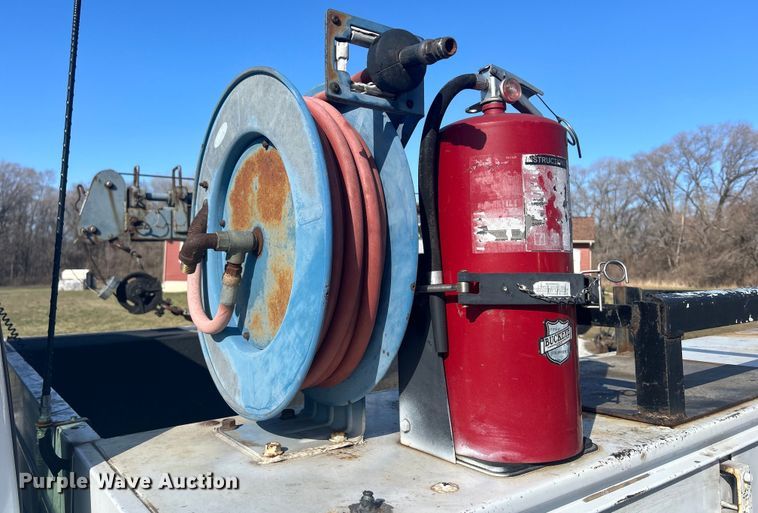 image for item DS0831 2006 Ford F550 Super Duty XL SuperCab utility / service truck