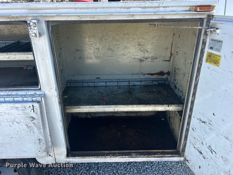 image for item DS0831 2006 Ford F550 Super Duty XL SuperCab utility / service truck