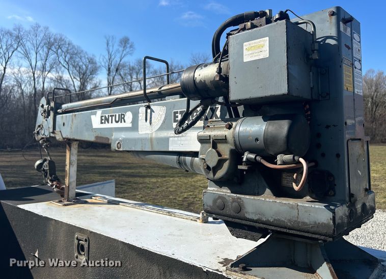 image for item DS0831 2006 Ford F550 Super Duty XL SuperCab utility / service truck