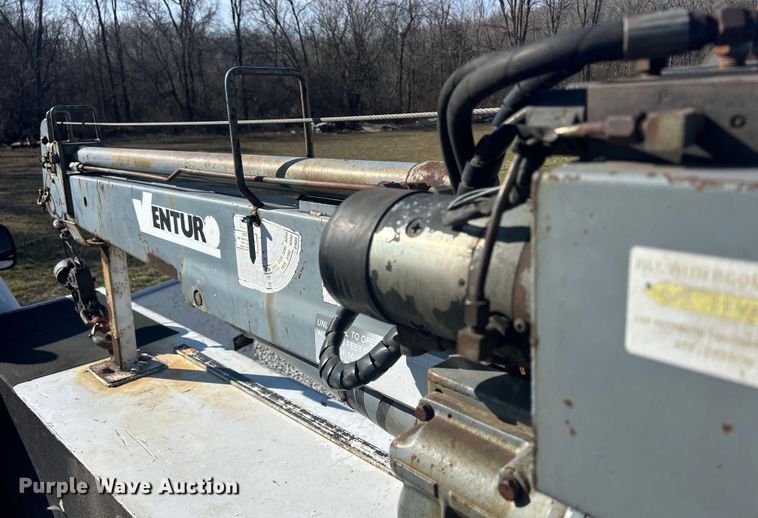 image for item DS0831 2006 Ford F550 Super Duty XL SuperCab utility / service truck