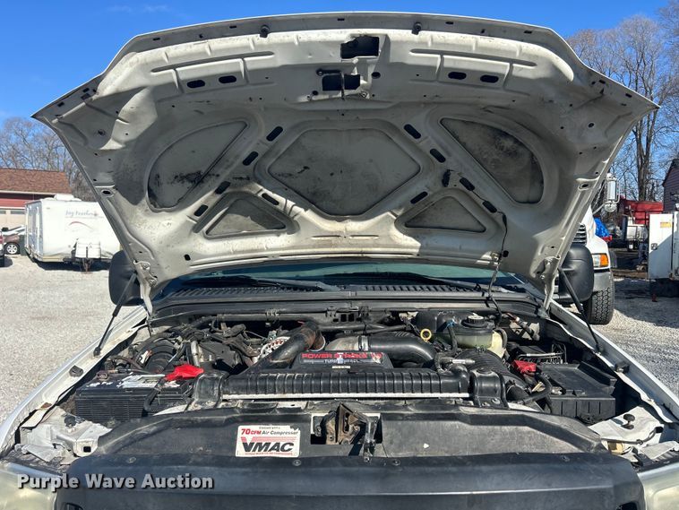 image for item DS0831 2006 Ford F550 Super Duty XL SuperCab utility / service truck