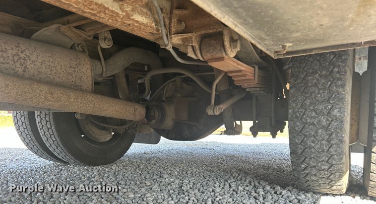 image for item DS0831 2006 Ford F550 Super Duty XL SuperCab utility / service truck