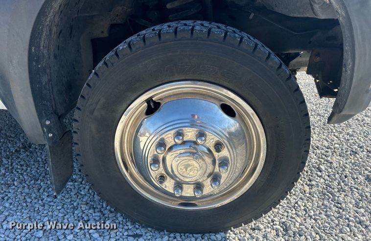 image for item DS0831 2006 Ford F550 Super Duty XL SuperCab utility / service truck