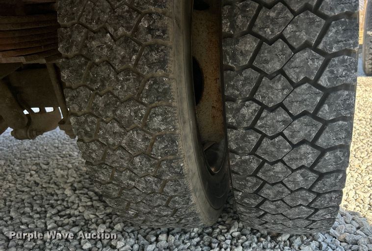 image for item DS0831 2006 Ford F550 Super Duty XL SuperCab utility / service truck