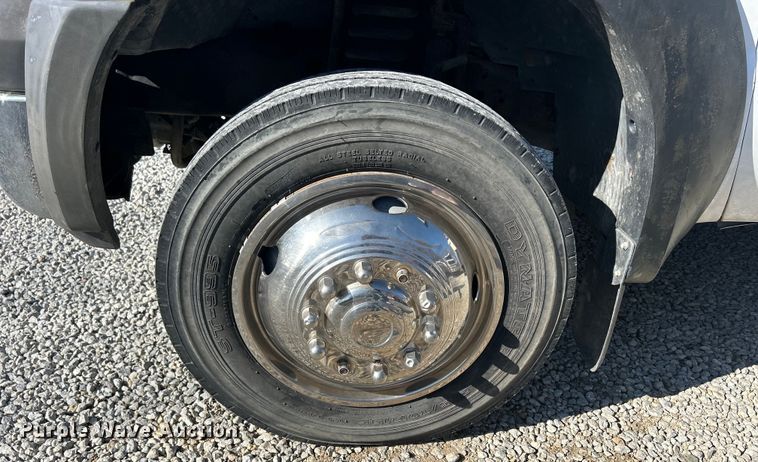 image for item DS0831 2006 Ford F550 Super Duty XL SuperCab utility / service truck