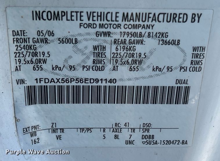 image for item DS0831 2006 Ford F550 Super Duty XL SuperCab utility / service truck