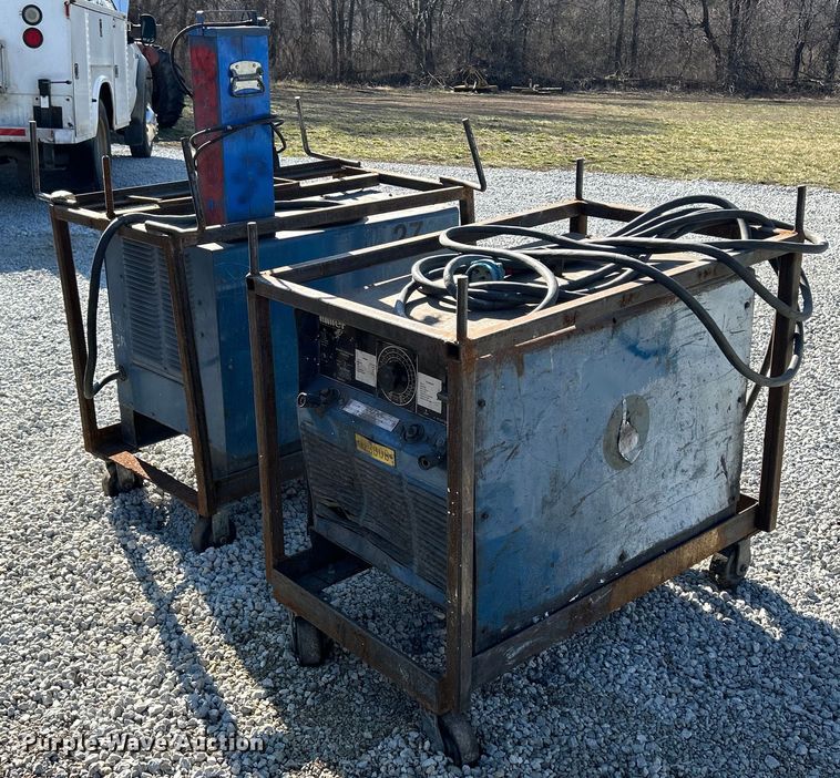 image for item DS0832 (2) electric welders