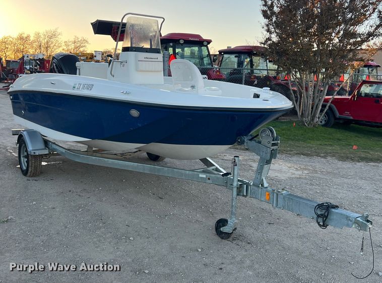 image for item DS2466 2019 Bayliner  Element F18 boat