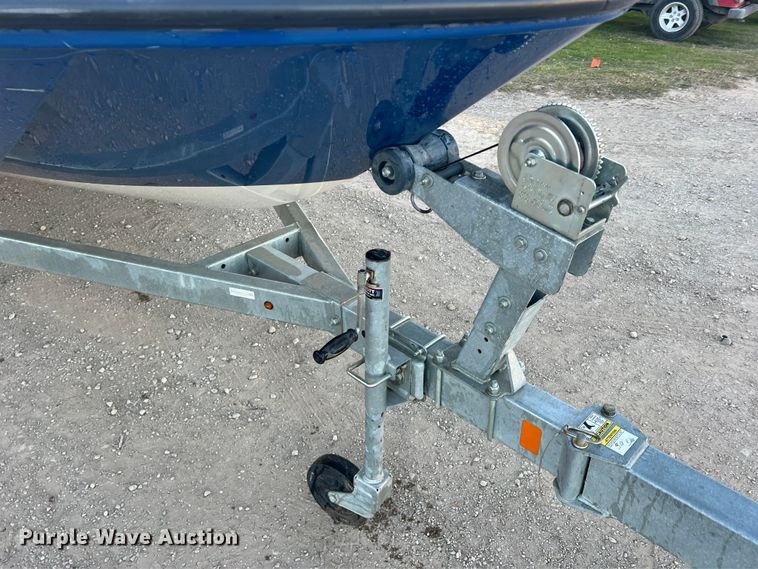 image for item DS2466 2019 Bayliner  Element F18 boat