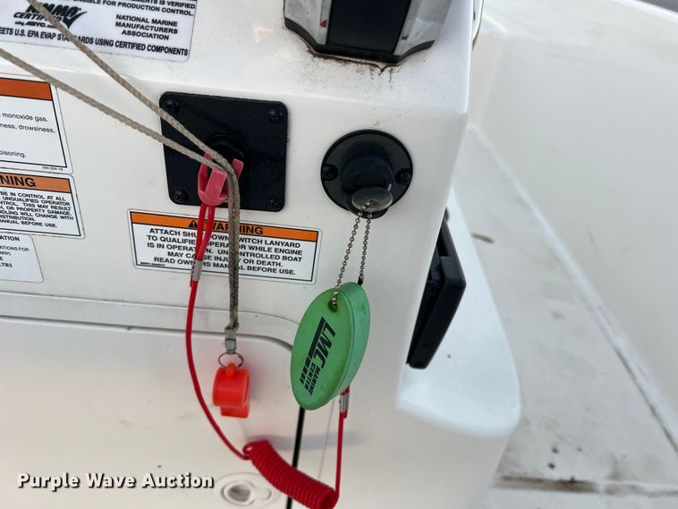 image for item DS2466 2019 Bayliner  Element F18 boat