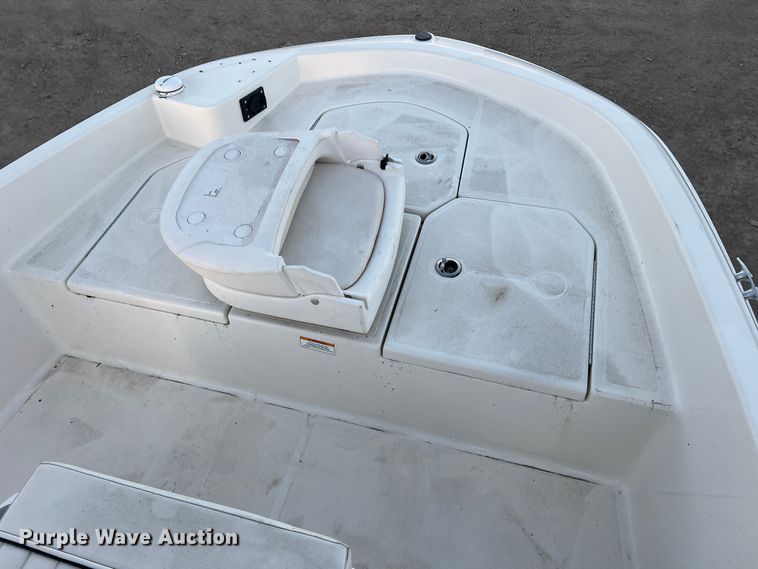 image for item DS2466 2019 Bayliner  Element F18 boat