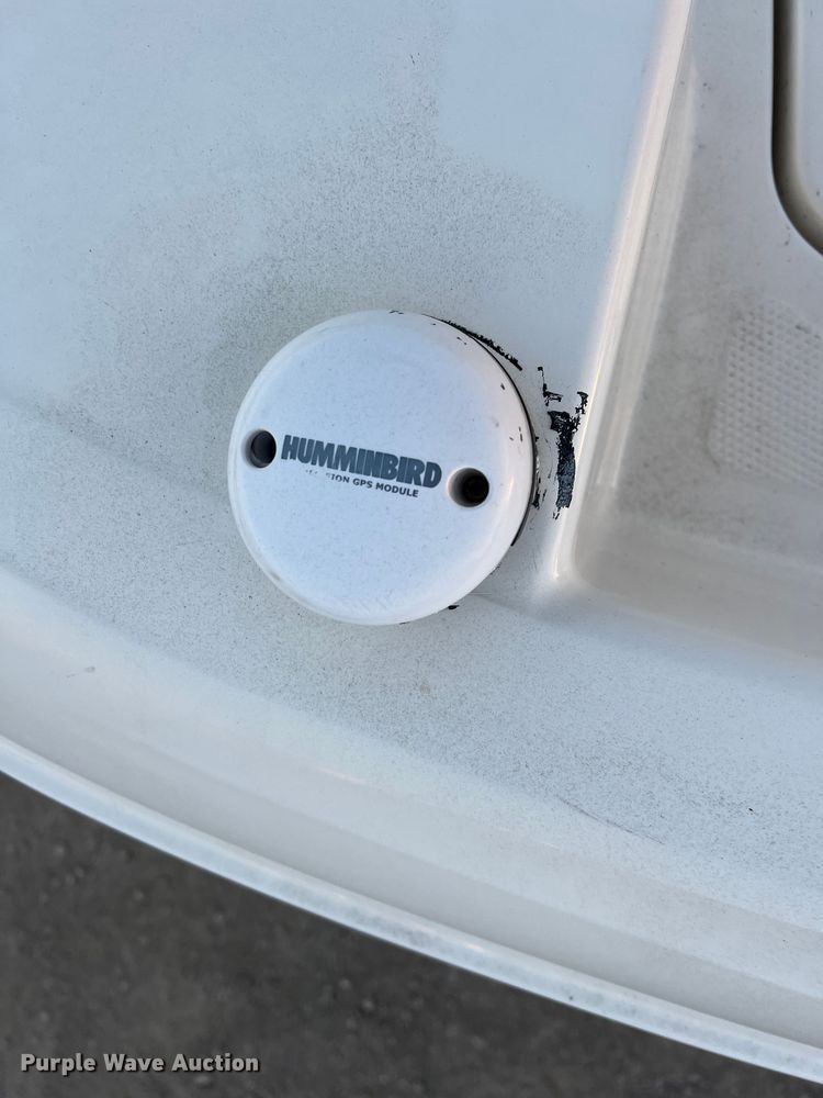 image for item DS2466 2019 Bayliner  Element F18 boat