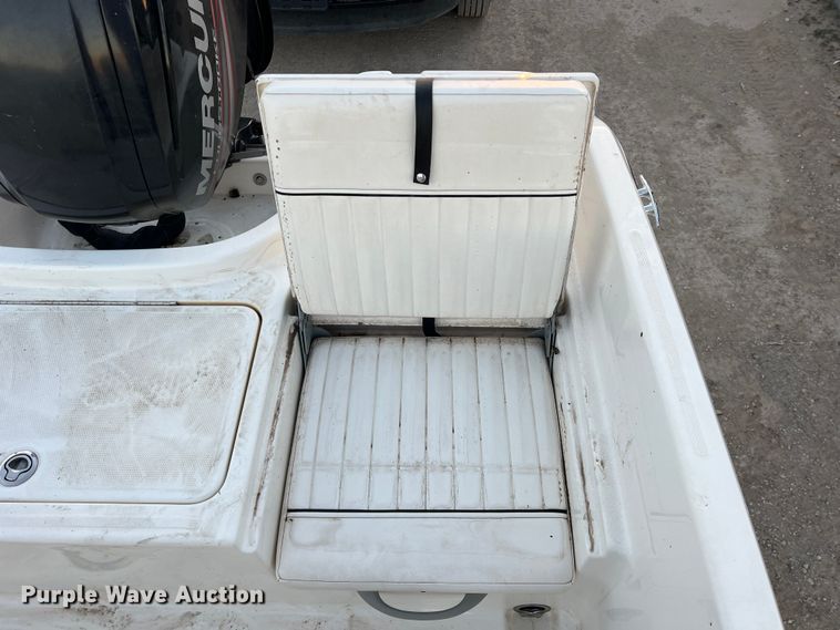 image for item DS2466 2019 Bayliner  Element F18 boat