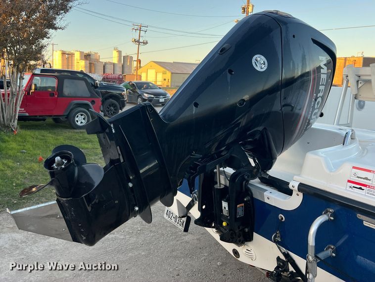 image for item DS2466 2019 Bayliner  Element F18 boat