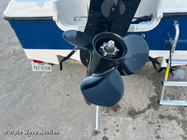 image for item DS2466 2019 Bayliner  Element F18 boat