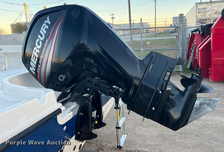 image for item DS2466 2019 Bayliner  Element F18 boat