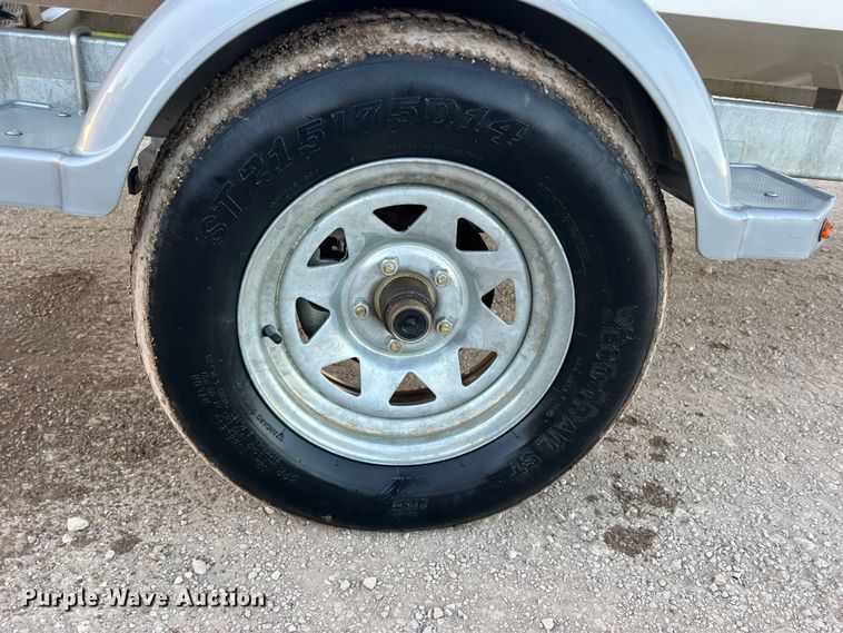 image for item DS2466 2019 Bayliner  Element F18 boat