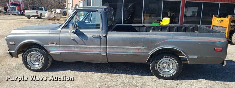 image for item DS7305 1971 GMC C10 pickup truck
