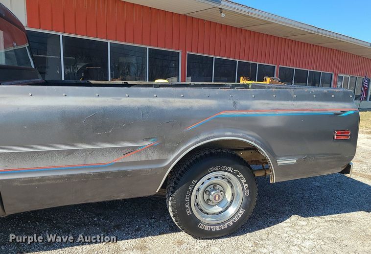 image for item DS7305 1971 GMC C10 pickup truck