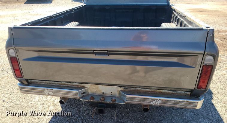 image for item DS7305 1971 GMC C10 pickup truck