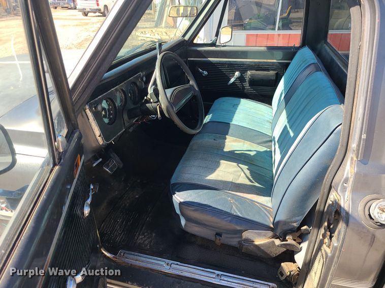 image for item DS7305 1971 GMC C10 pickup truck