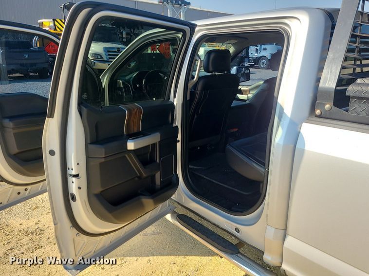 image for item DS7334 2016 Ford F150 SuperCrew pickup truck